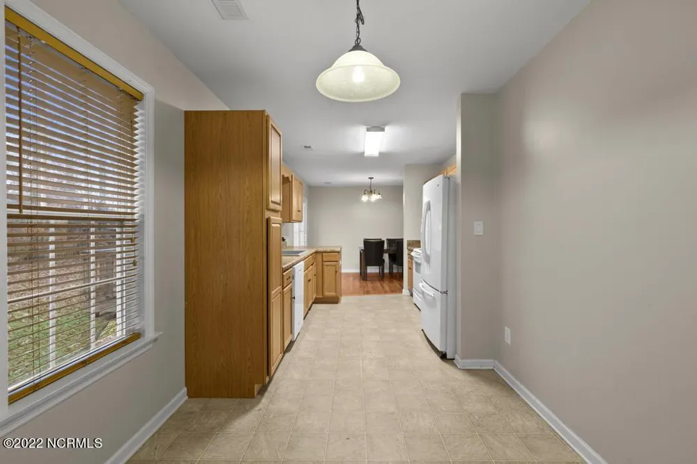 102 Crystal Stone Way Jacksonville, NC 28546