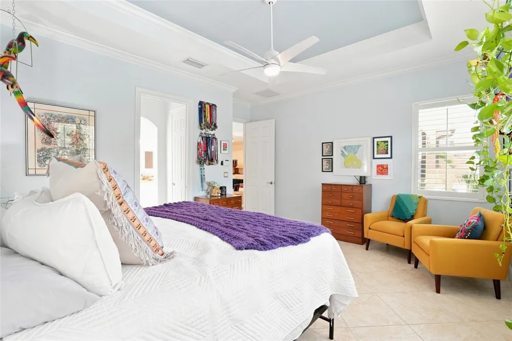 5057 LAKE OVERLOOK AVENUE Bradenton, FL 34208