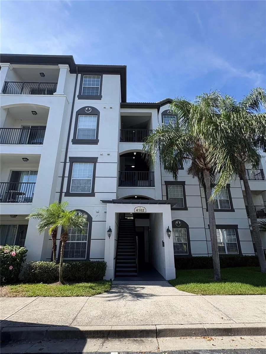 4102 BREAKVIEW DRIVE #40103 Orlando, FL 32819