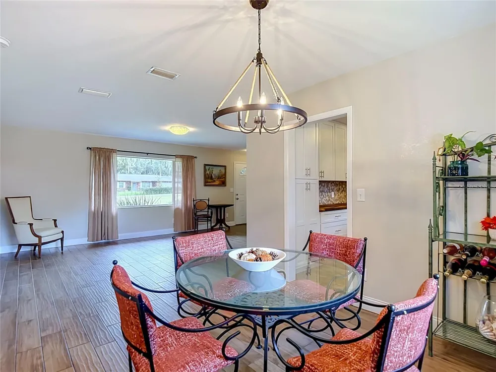 1644 W SOCRUM LOOP ROAD Lakeland, FL 33810