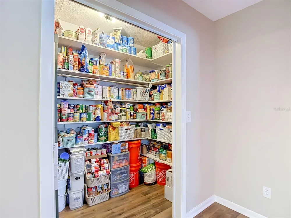1644 W SOCRUM LOOP ROAD Lakeland, FL 33810