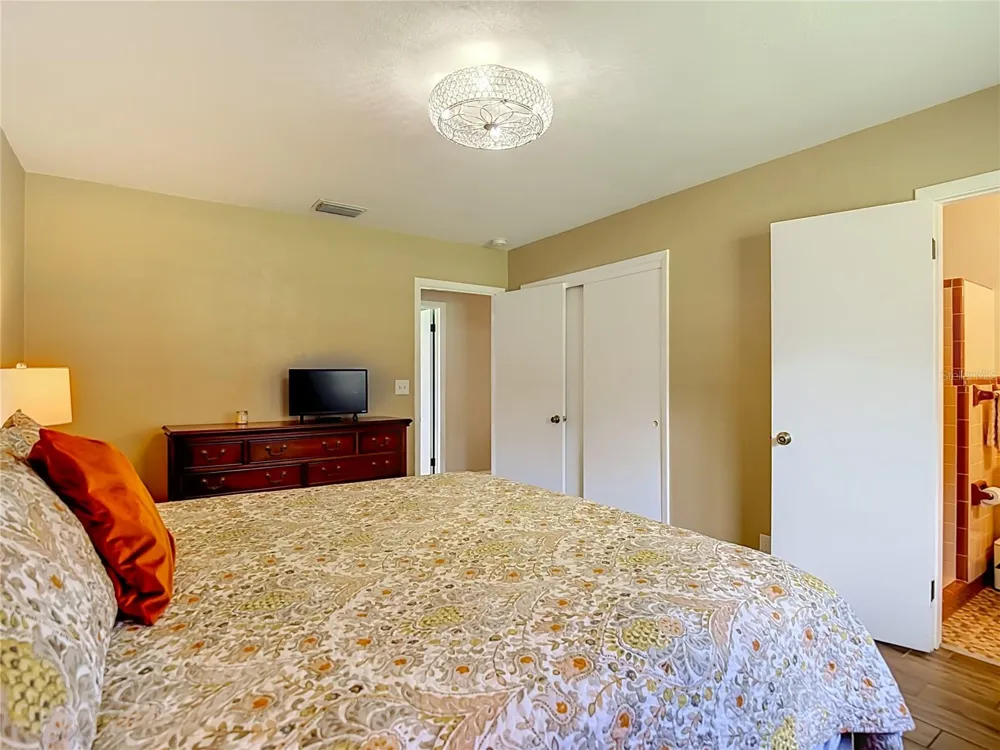 1644 W SOCRUM LOOP ROAD Lakeland, FL 33810