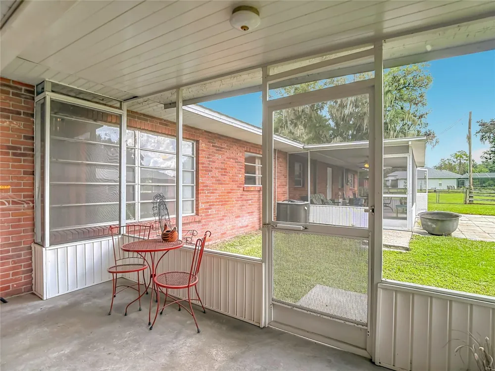 1644 W SOCRUM LOOP ROAD Lakeland, FL 33810