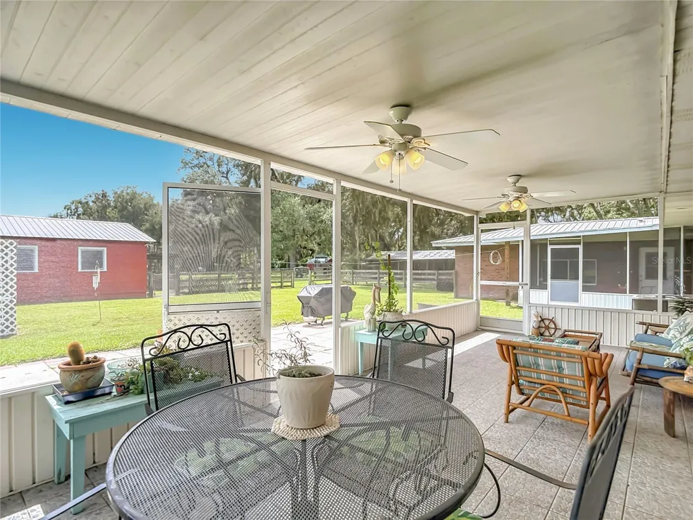 1644 W SOCRUM LOOP ROAD Lakeland, FL 33810