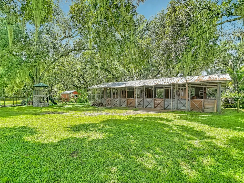 1644 W SOCRUM LOOP ROAD Lakeland, FL 33810