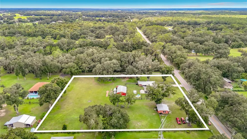 1644 W SOCRUM LOOP ROAD Lakeland, FL 33810