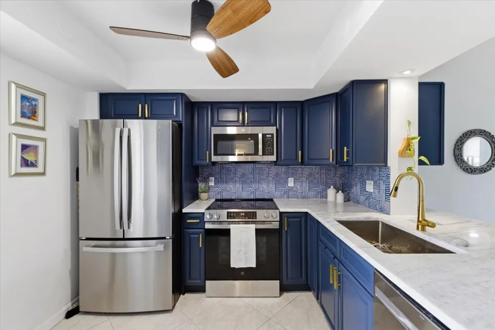 2621 COVE CAY DRIVE #302 Clearwater, FL 33760