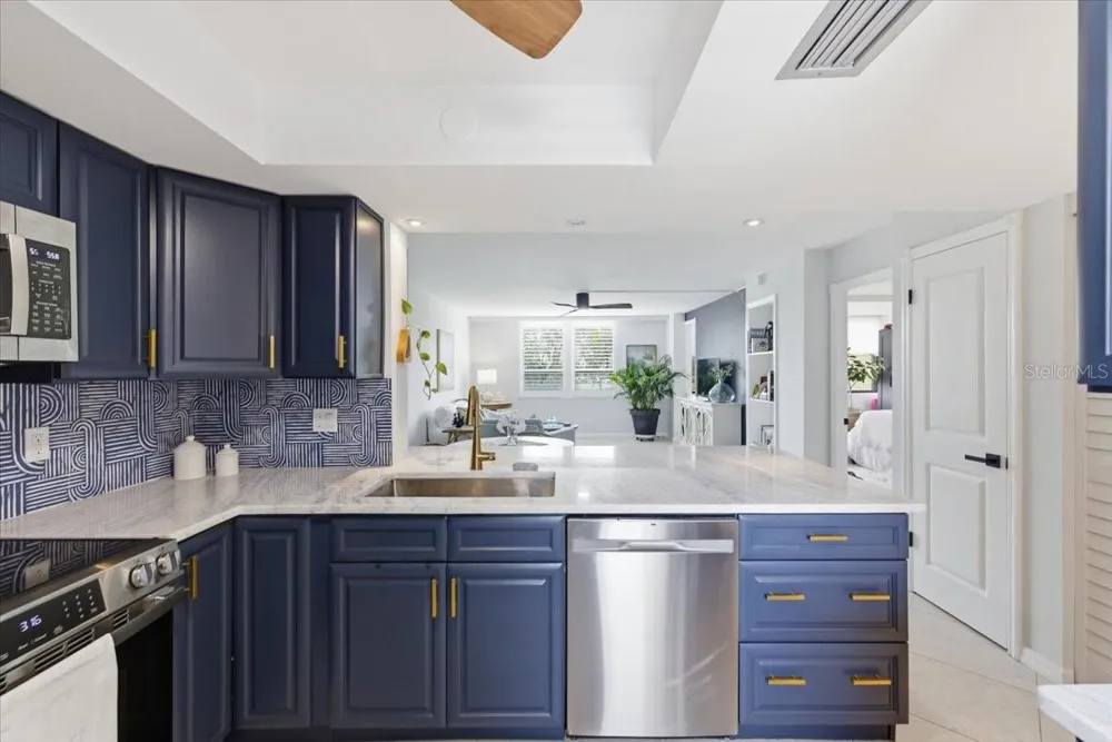 2621 COVE CAY DRIVE #302 Clearwater, FL 33760