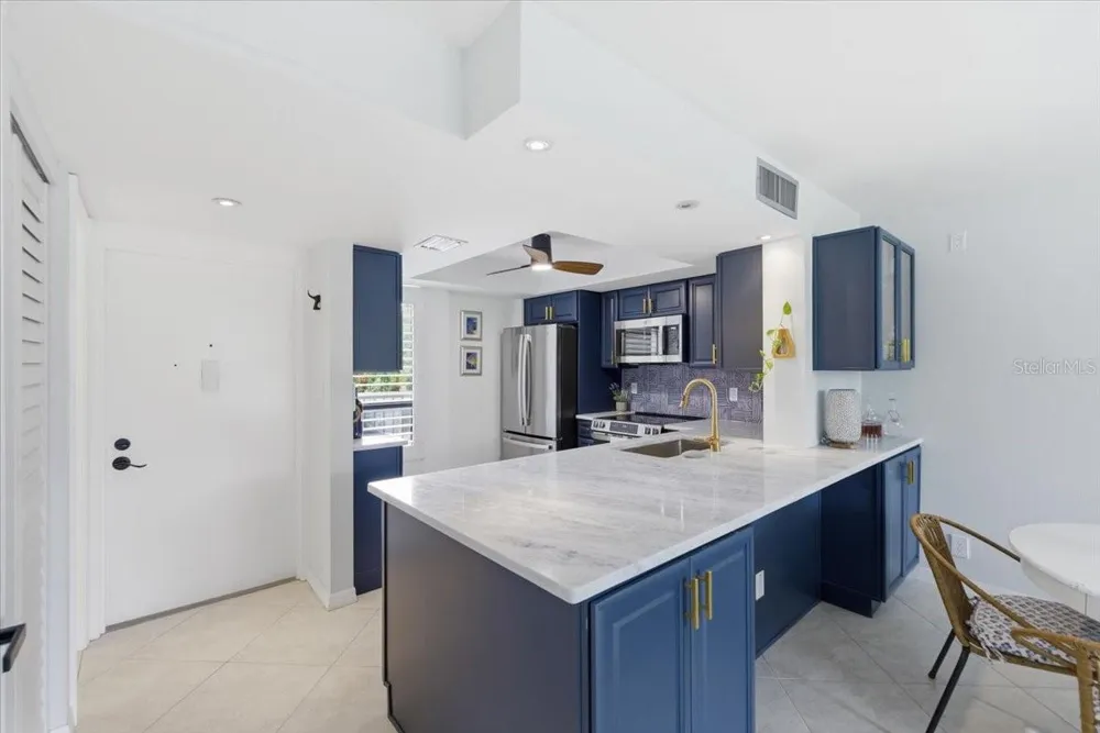 2621 COVE CAY DRIVE #302 Clearwater, FL 33760
