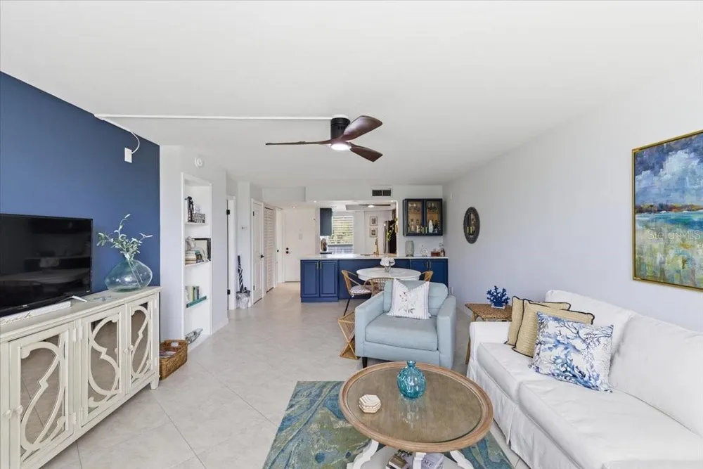 2621 COVE CAY DRIVE #302 Clearwater, FL 33760