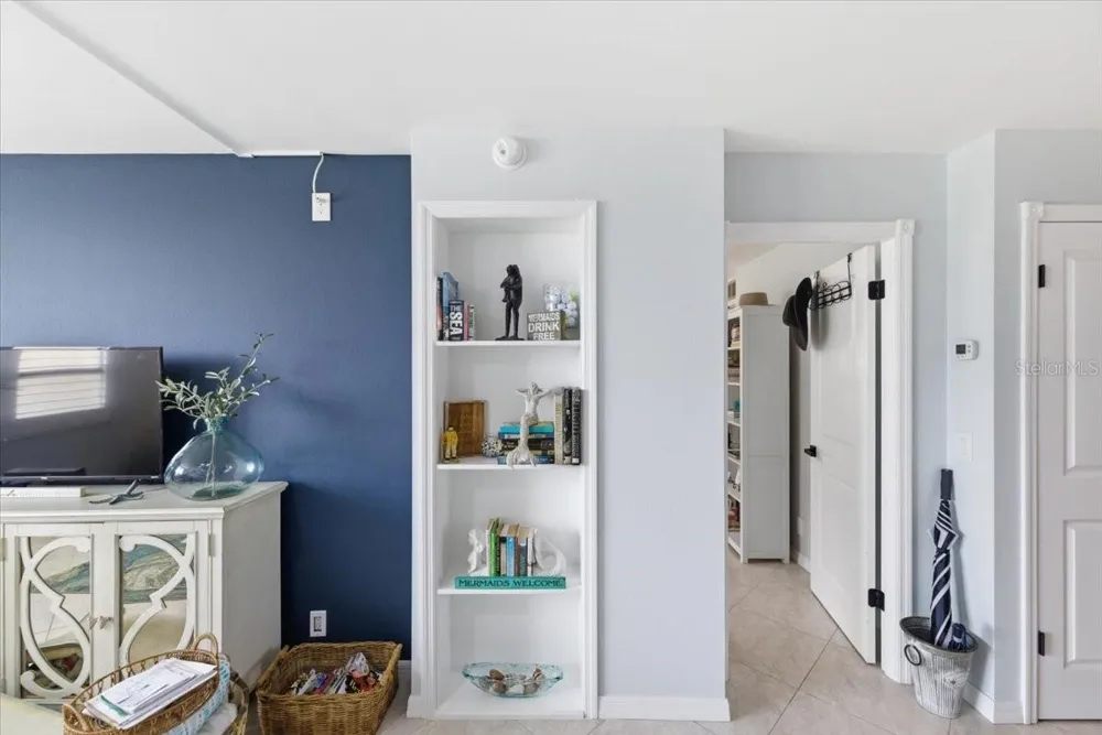 2621 COVE CAY DRIVE #302 Clearwater, FL 33760