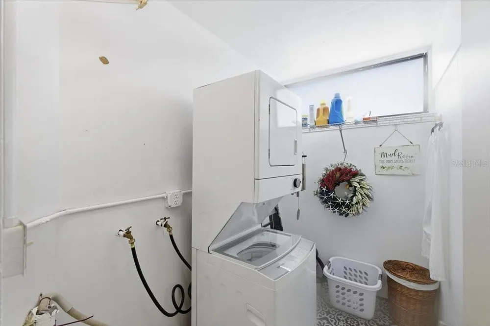 2621 COVE CAY DRIVE #302 Clearwater, FL 33760