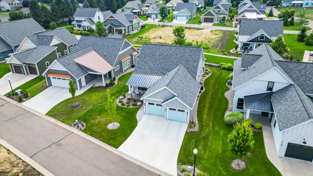 8202 Coneflower Cove Kalamazoo, MI 49009