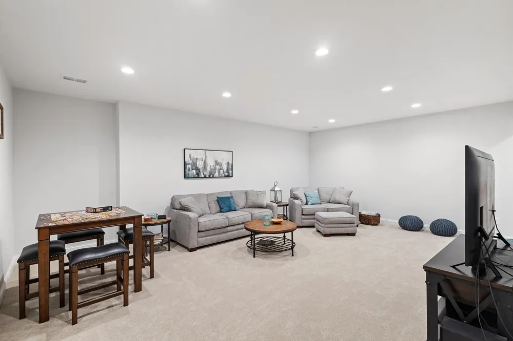 8202 Coneflower Cove Kalamazoo, MI 49009