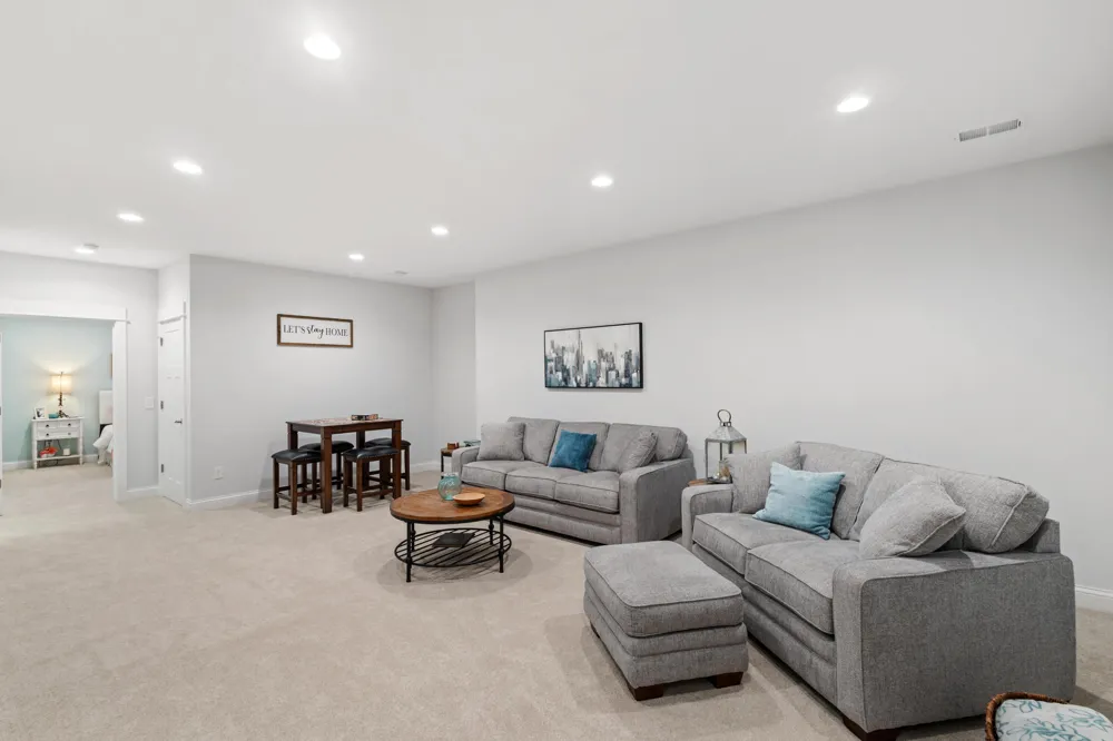 8202 Coneflower Cove Kalamazoo, MI 49009