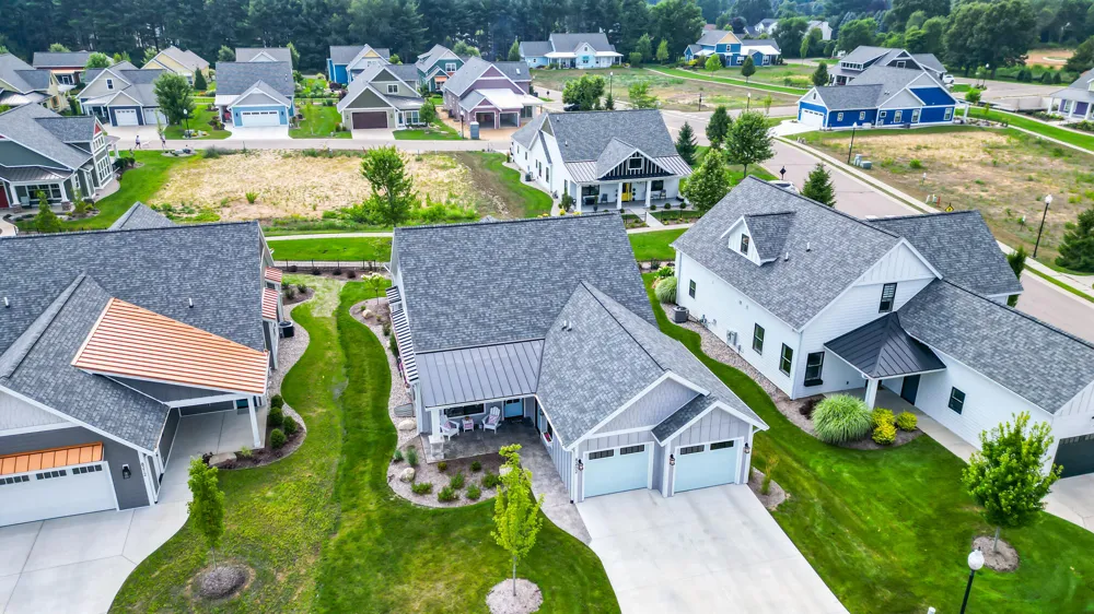 8202 Coneflower Cove Kalamazoo, MI 49009
