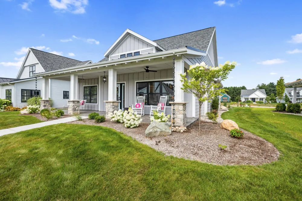 8202 Coneflower Cove Kalamazoo, MI 49009