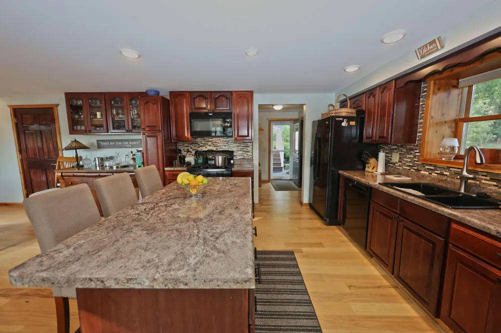 50002 Wildwood Drive Dowagiac, MI 49047