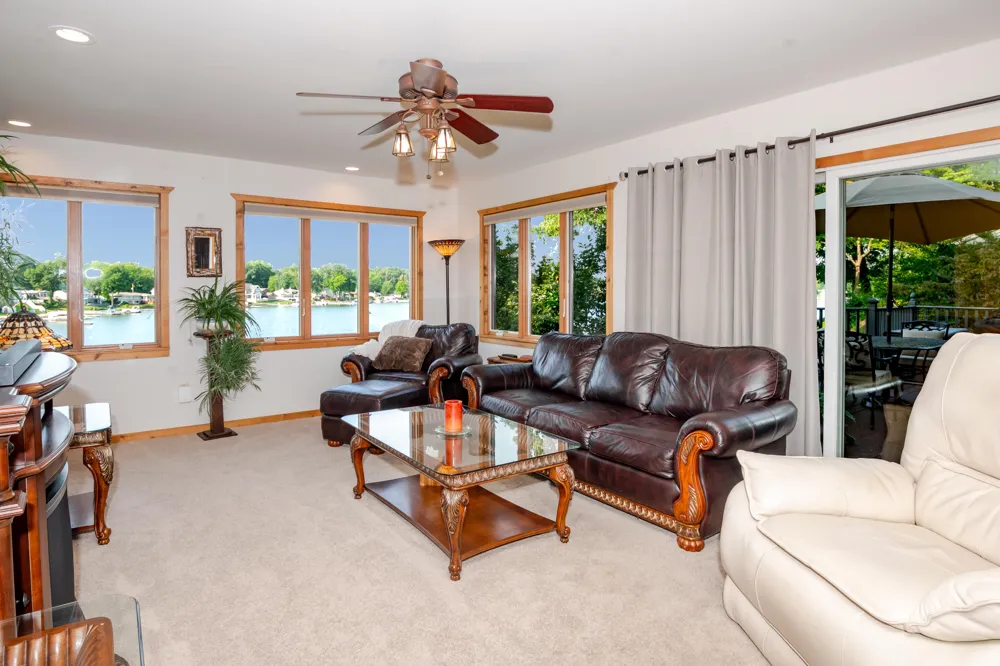 50002 Wildwood Drive Dowagiac, MI 49047