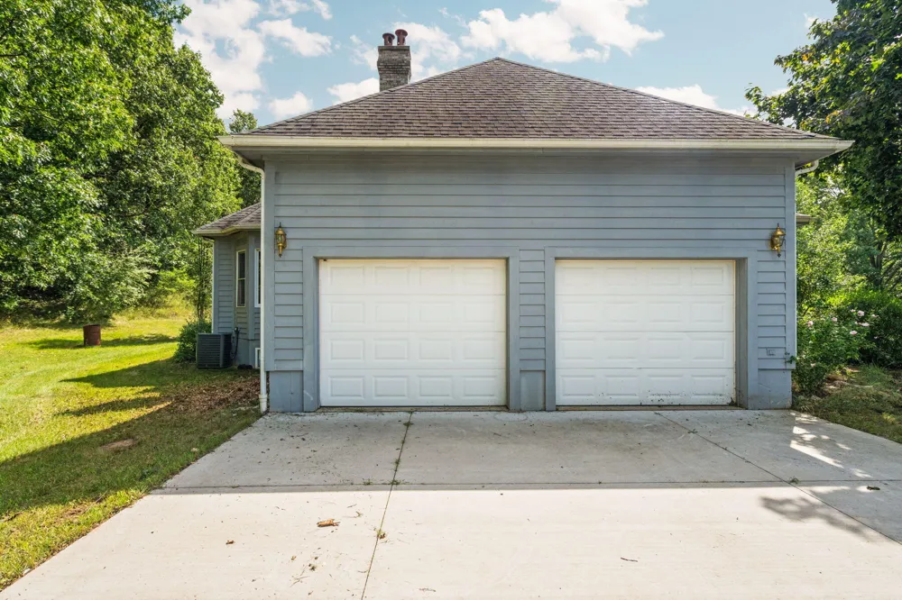 18180 Fehr Lane Manchester, MI 48158