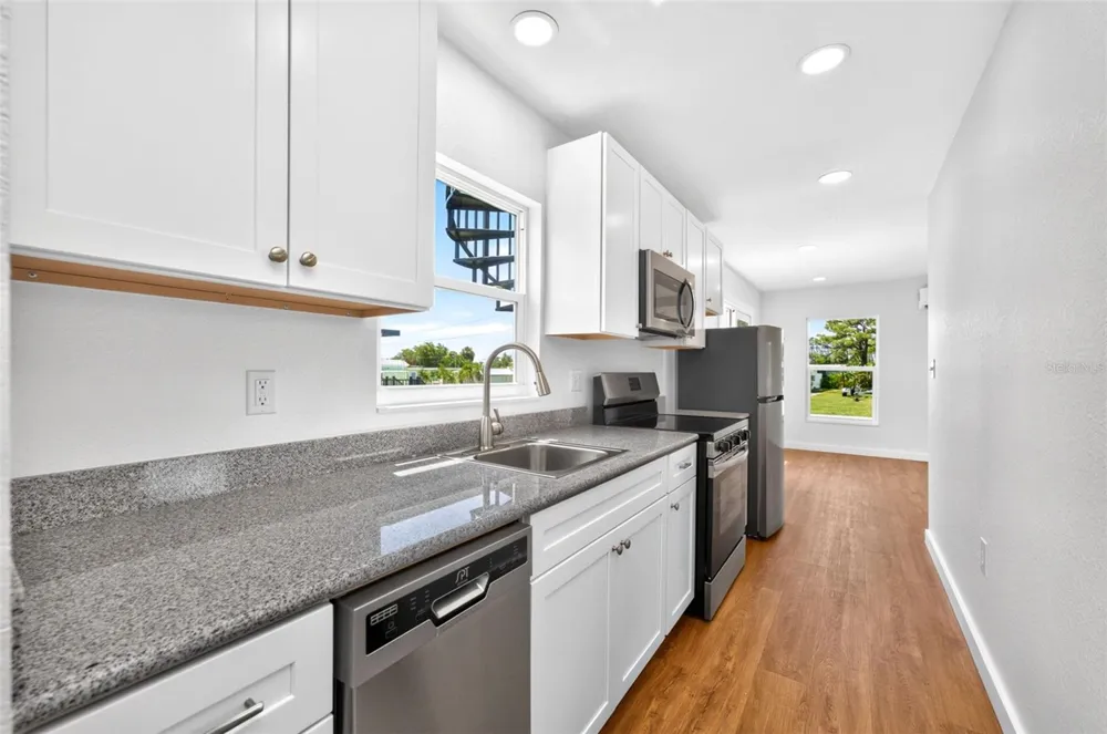 1741 WINSTAN AVENUE Englewood, FL 34223