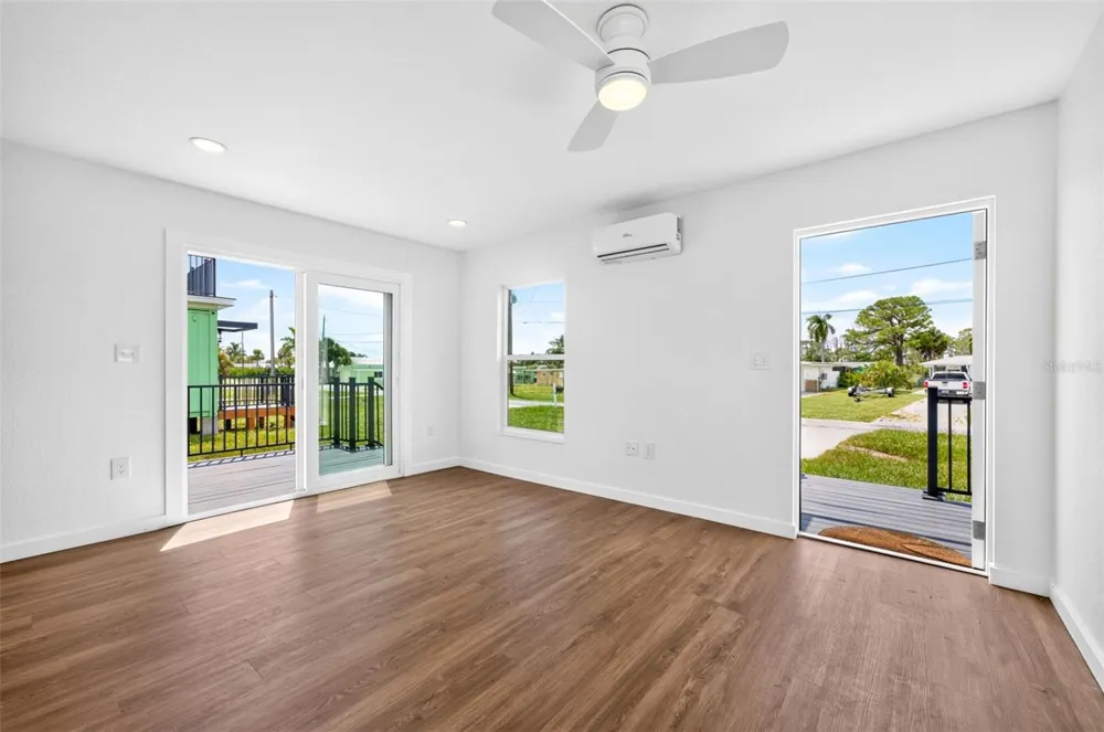 1741 WINSTAN AVENUE Englewood, FL 34223