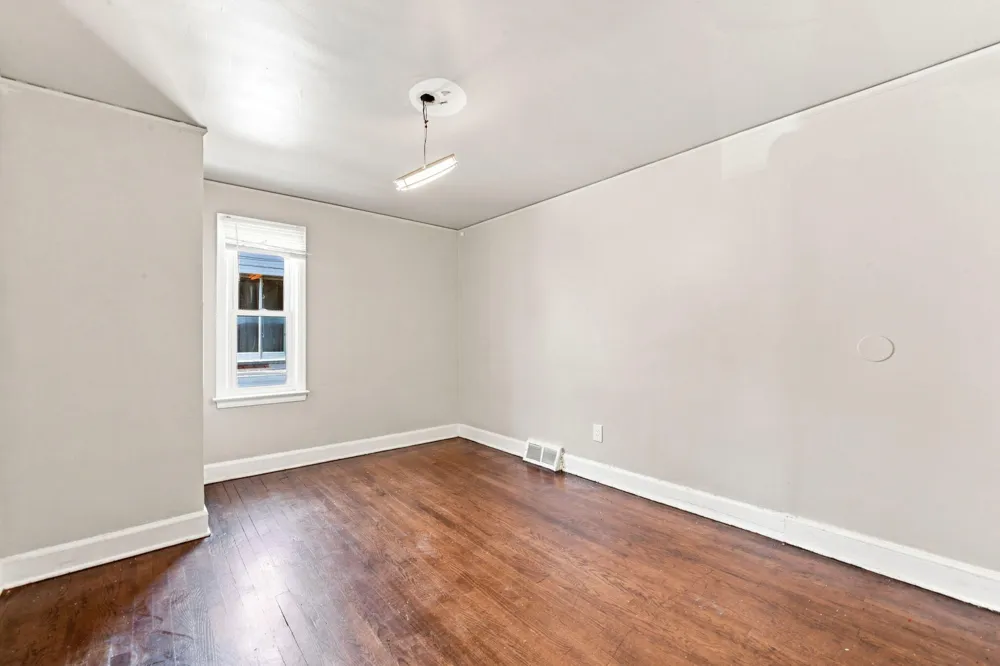 16204 Tracey Street Detroit, MI 48235