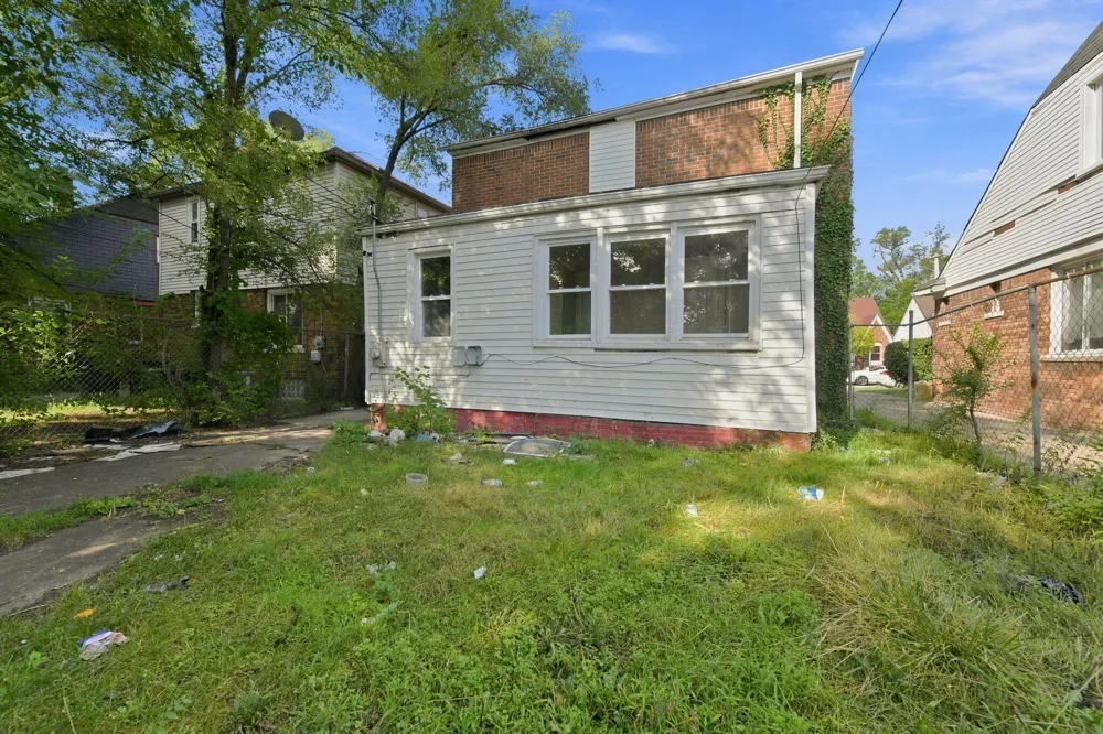 16204 Tracey Street Detroit, MI 48235