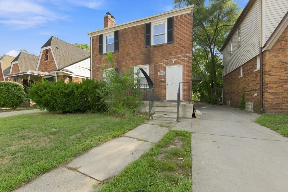 16204 Tracey Street Detroit, MI 48235
