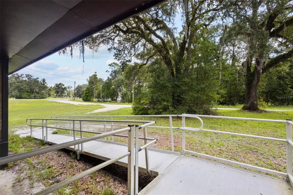 445 NE 649TH STREET Old Town, FL 32680