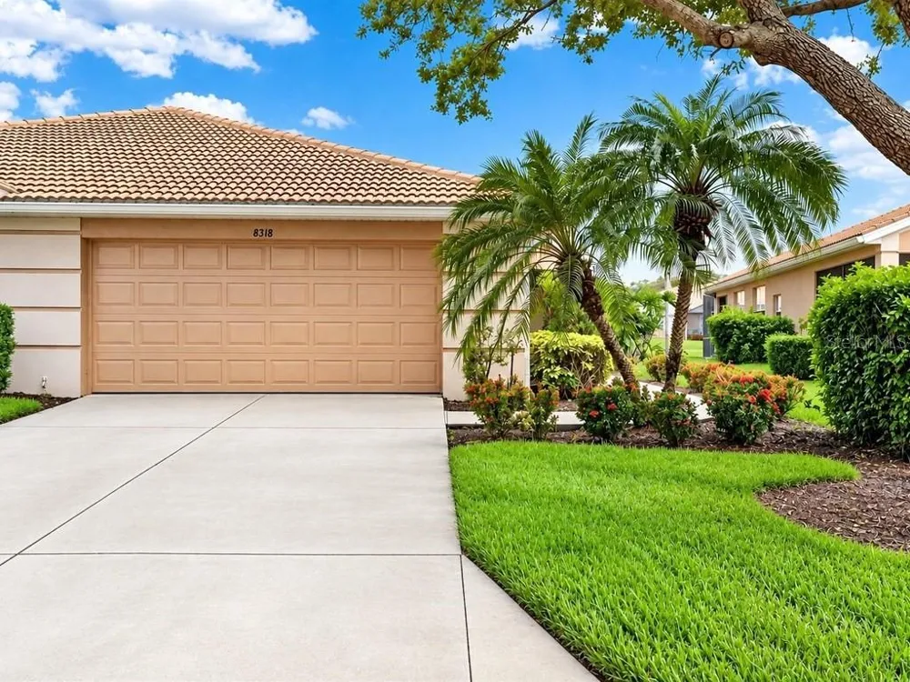 8318 SUMMER GREENS TERRACE Bradenton, FL 34212