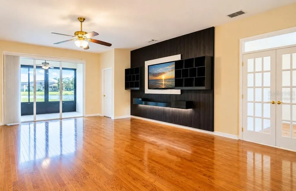 8318 SUMMER GREENS TERRACE Bradenton, FL 34212