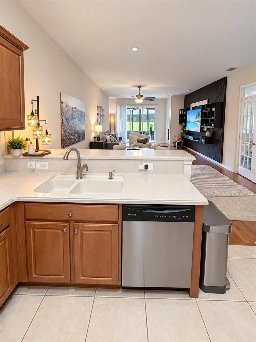 8318 SUMMER GREENS TERRACE Bradenton, FL 34212