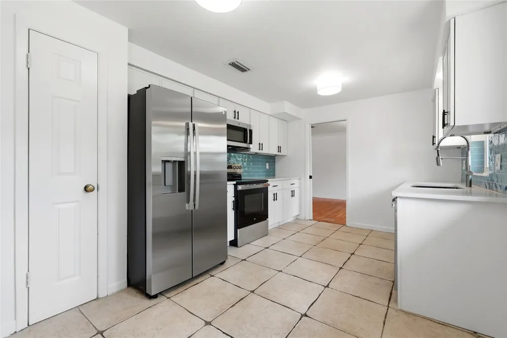 4421 NW 18TH PLACE Gainesville, FL 32605