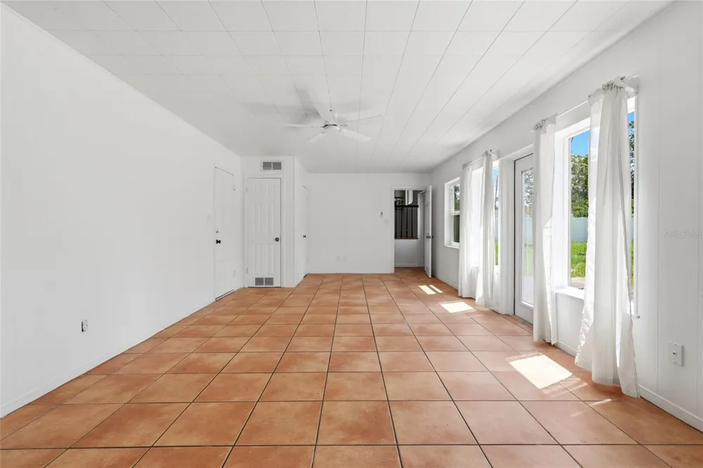 4421 NW 18TH PLACE Gainesville, FL 32605