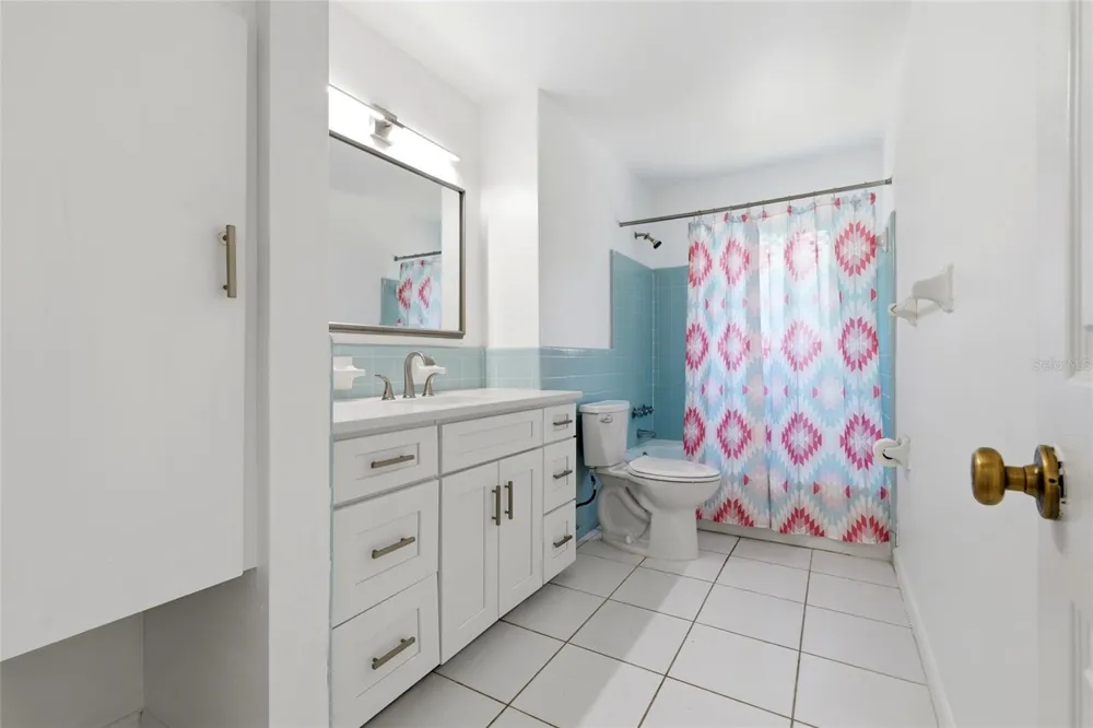 4421 NW 18TH PLACE Gainesville, FL 32605