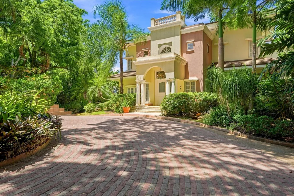 513 TINTILLO HILL ESTATES Guaynabo, PR 00966