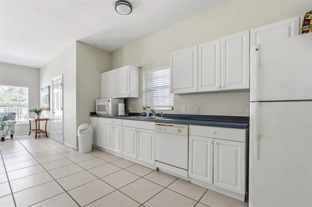 7141 STRAND CIRCLE #101 Bradenton, FL 34203