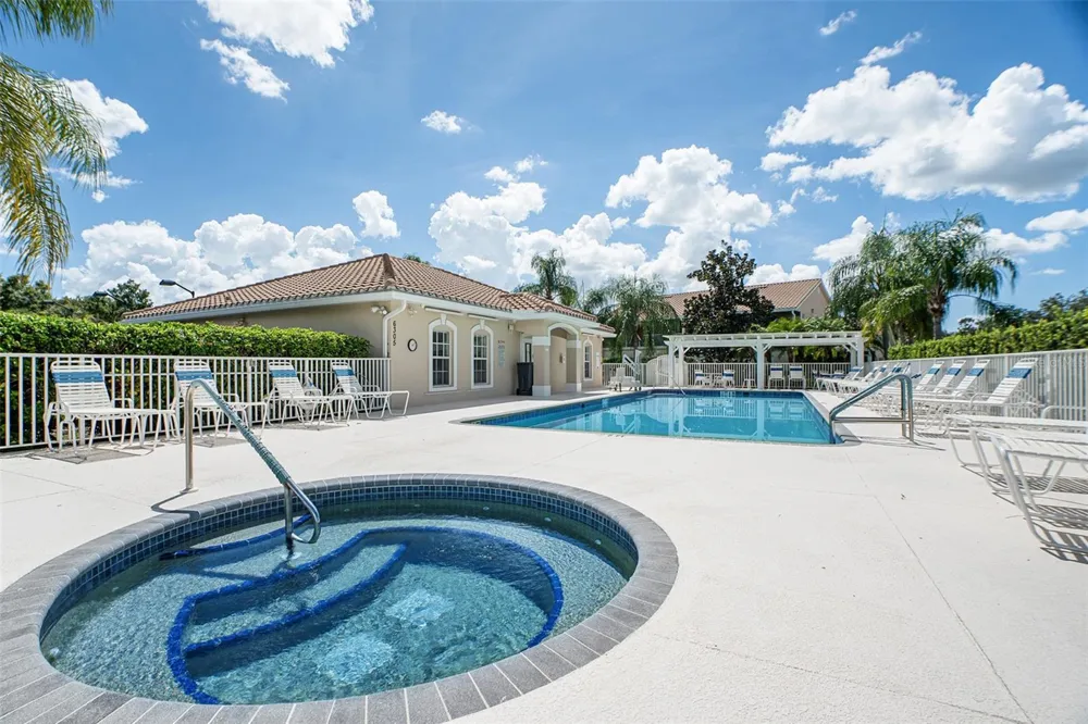 7141 STRAND CIRCLE #101 Bradenton, FL 34203