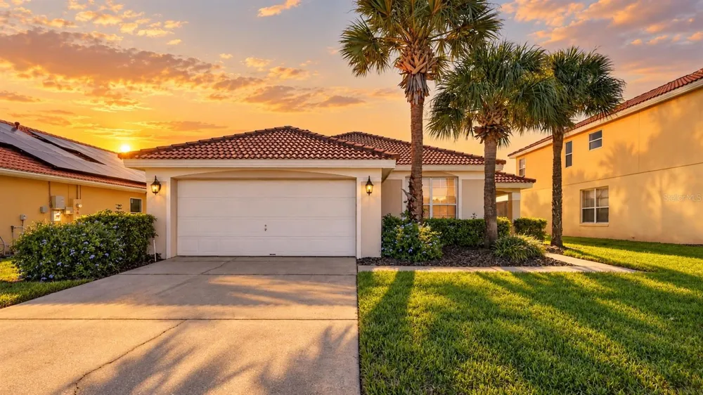 110 SARAGOSSA AVE Davenport, FL 33897