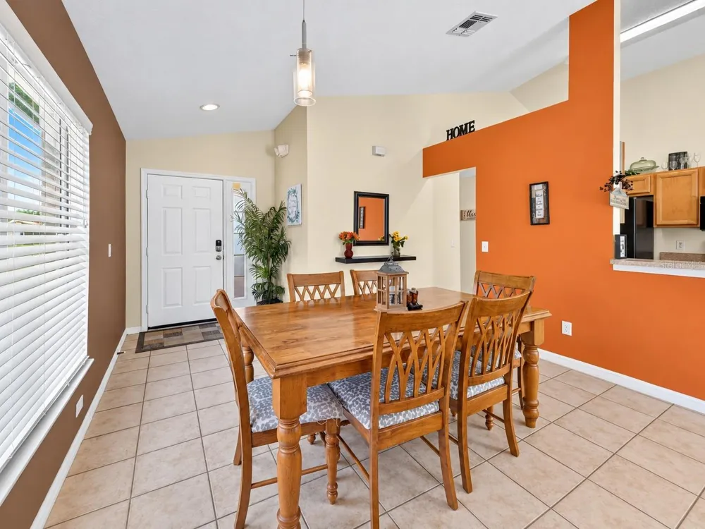 110 SARAGOSSA AVE Davenport, FL 33897