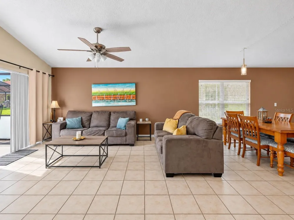 110 SARAGOSSA AVE Davenport, FL 33897