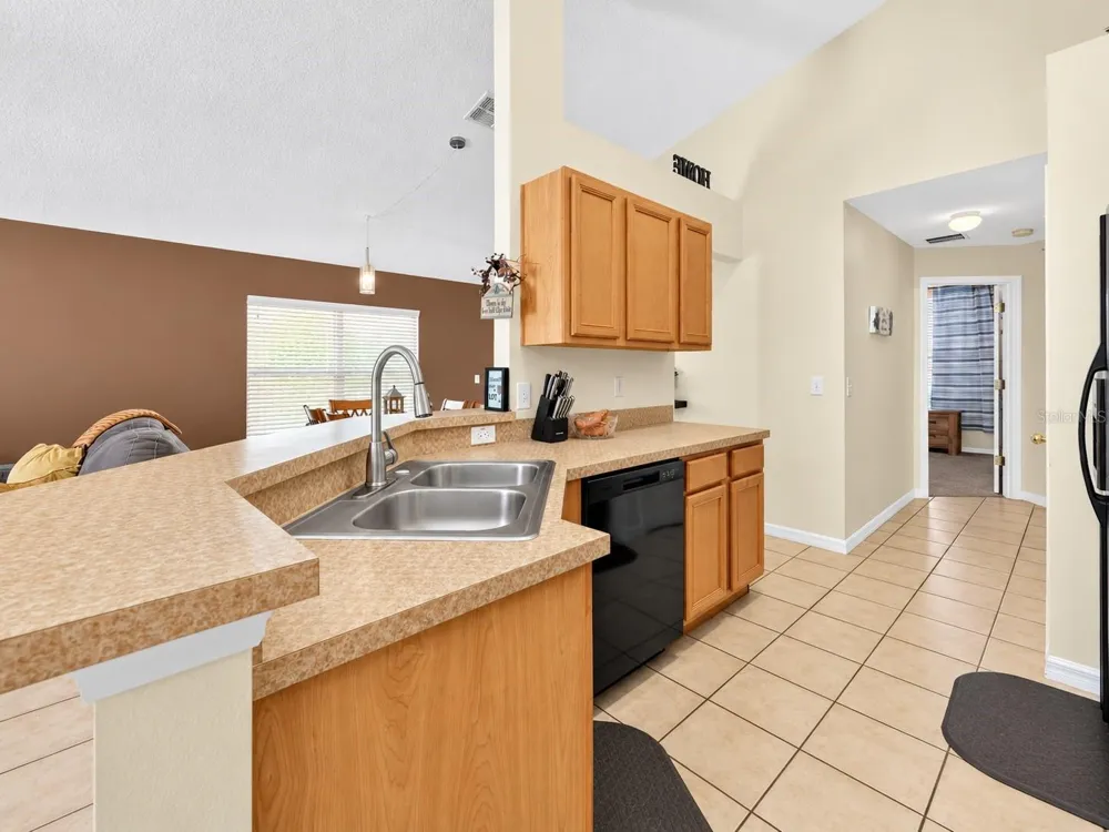 110 SARAGOSSA AVE Davenport, FL 33897
