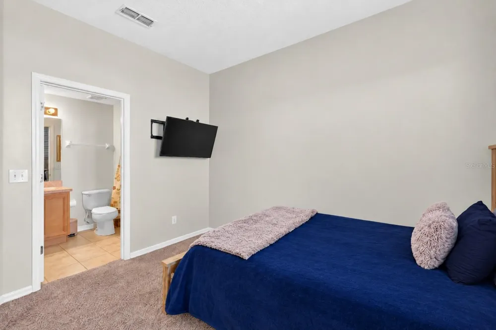 110 SARAGOSSA AVE Davenport, FL 33897