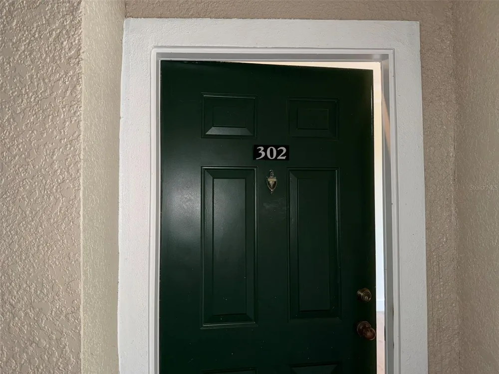 5152 NORTHRIDGE ROAD #302 Sarasota, FL 34238