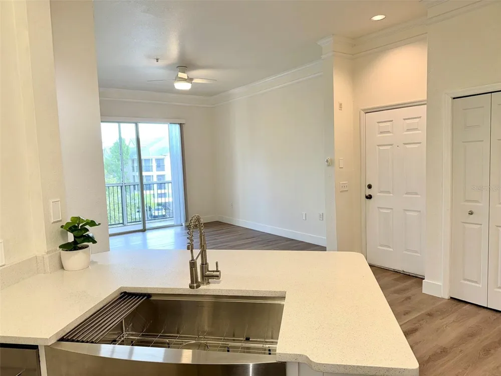 5152 NORTHRIDGE ROAD #302 Sarasota, FL 34238