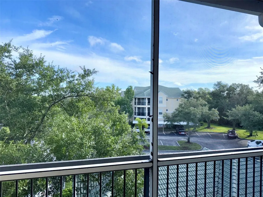 5152 NORTHRIDGE ROAD #302 Sarasota, FL 34238