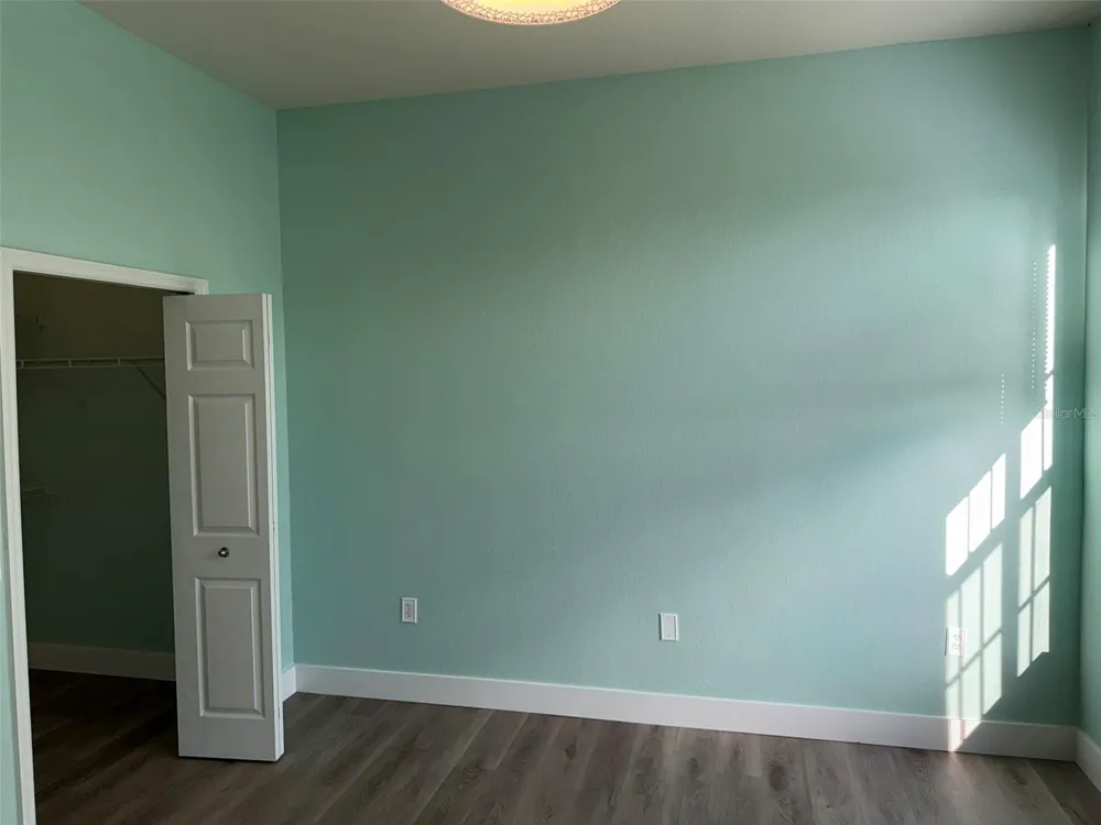 5152 NORTHRIDGE ROAD #302 Sarasota, FL 34238