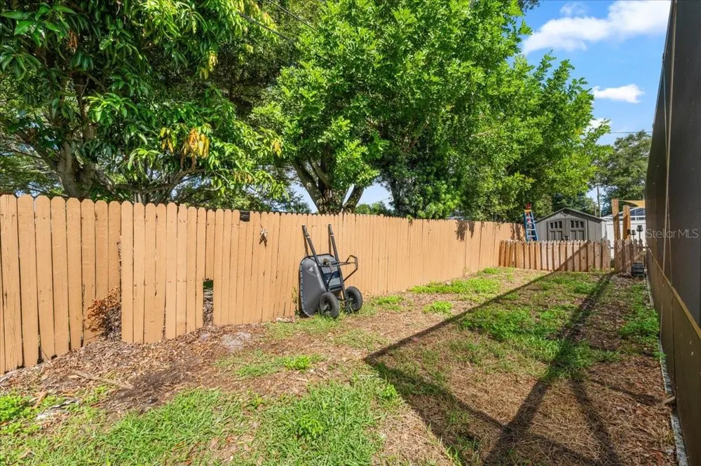 490 E LAKE DRIVE Largo, FL 33771