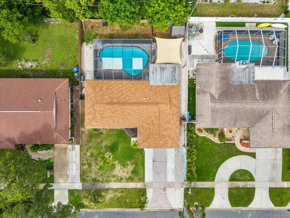 490 E LAKE DRIVE Largo, FL 33771